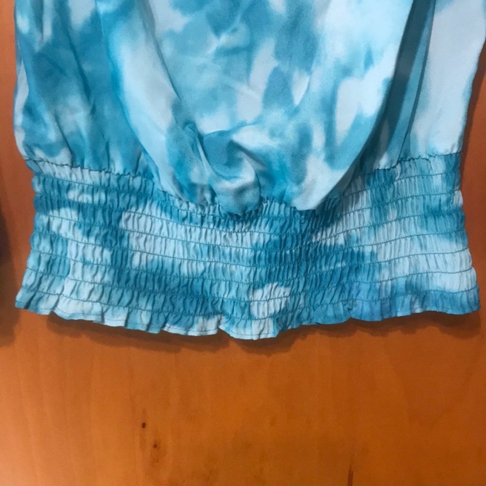 🦋MICHAEL KORS🦋AQUA BLUE TIE DYE BLOUSE🦋 - Picture 6 of 9